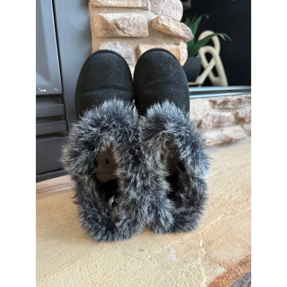 Bearpaw Helaina Youth Size 5 Black Cow Suede‎ Wool Blend Liner Warm Winter Boots